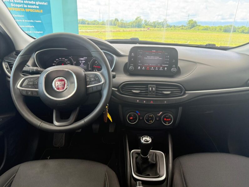 
								Fiat Tipo Mirror full									