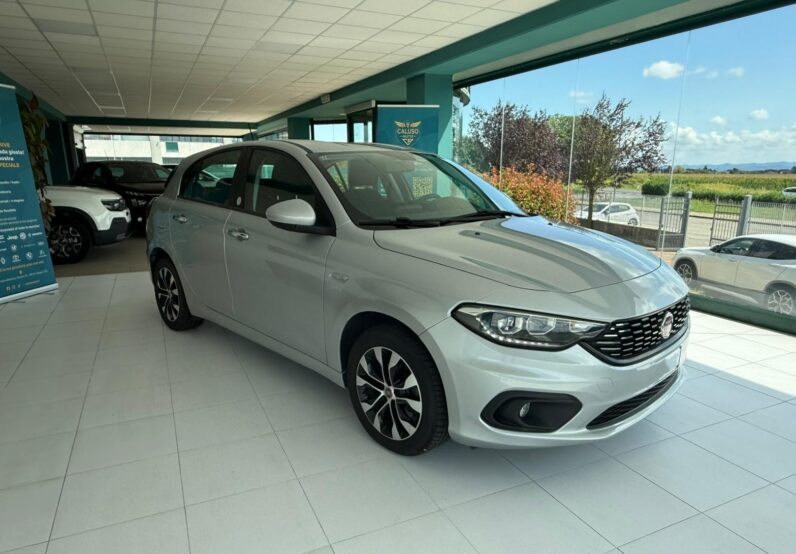 
								Fiat Tipo Mirror full									