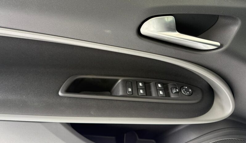 
								Jeep Avenger Longitude full									