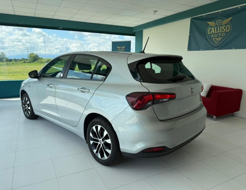 
								Fiat Tipo Mirror full									