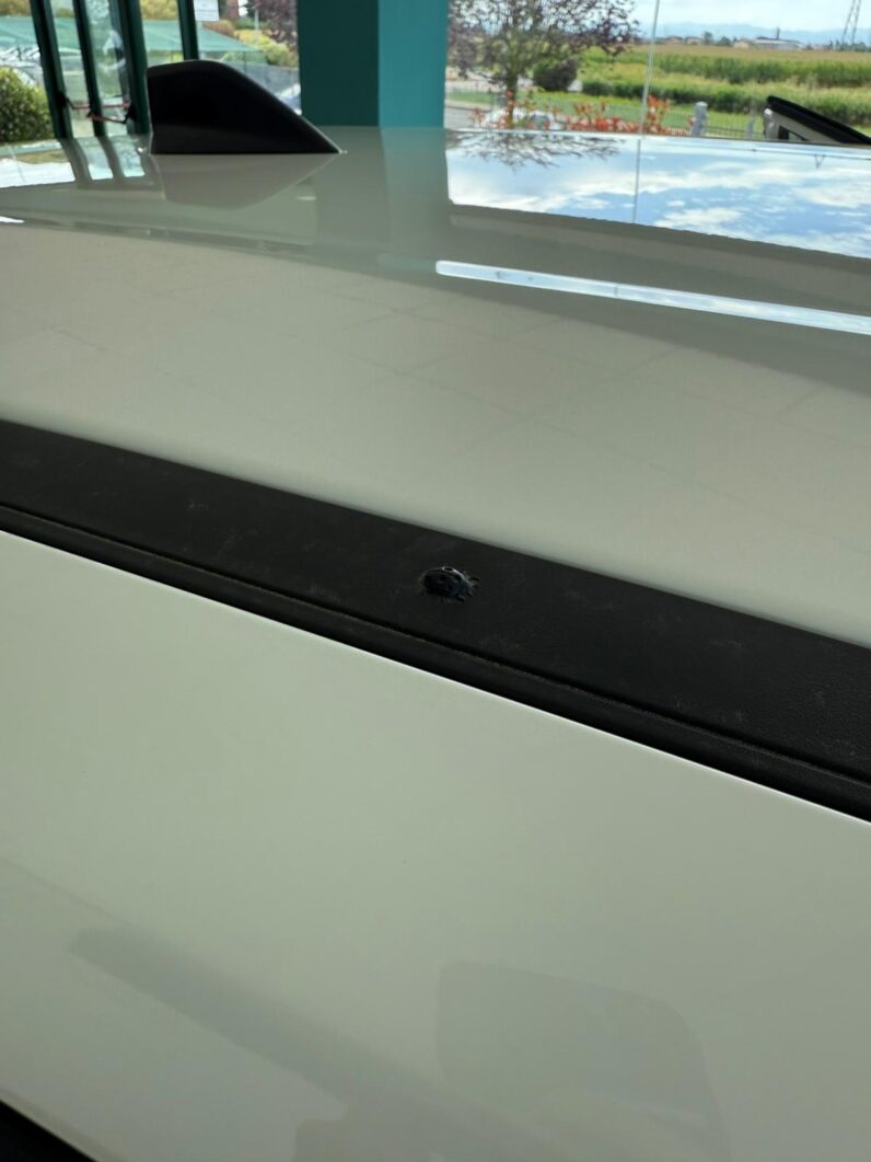 
								Jeep Avenger Longitude full									