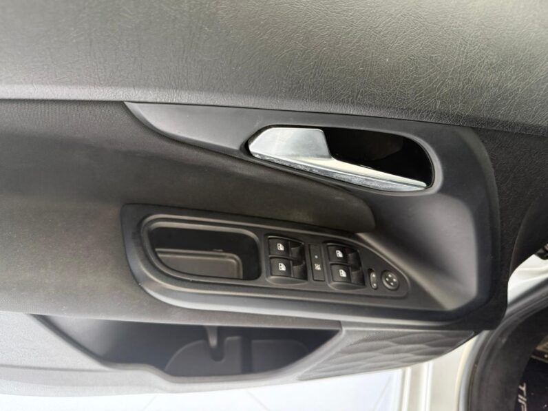
								Fiat Tipo Mirror full									