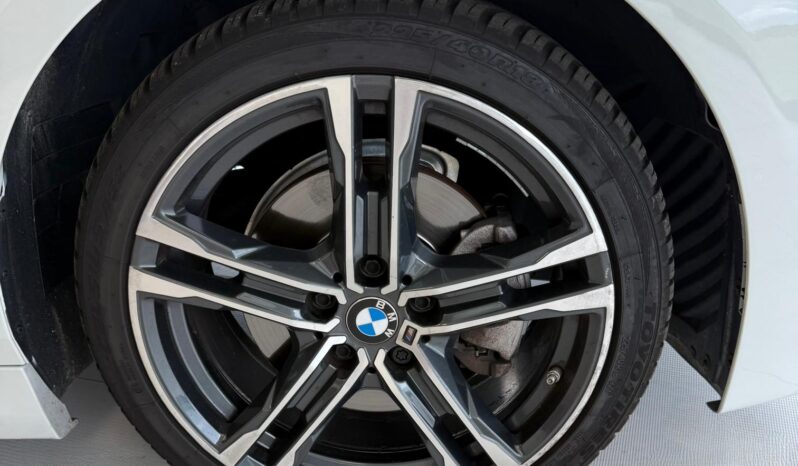 
								BMW 116 M-SPORT full									