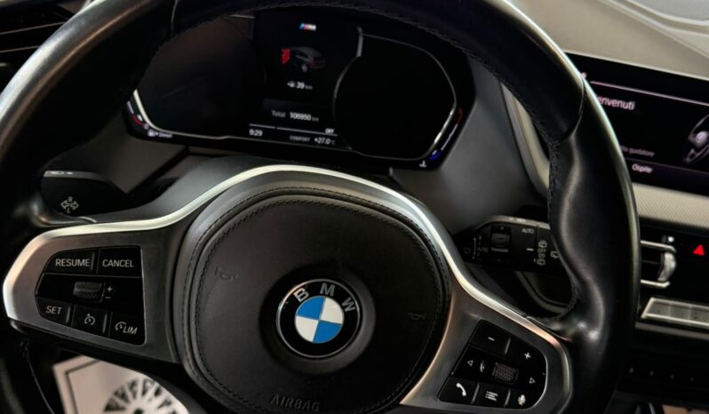 
								BMW 116 M-SPORT full									