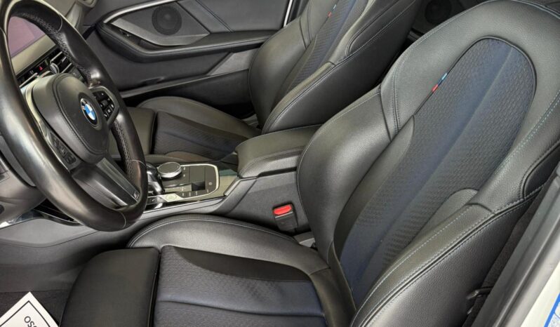 
								BMW 116 M-SPORT full									