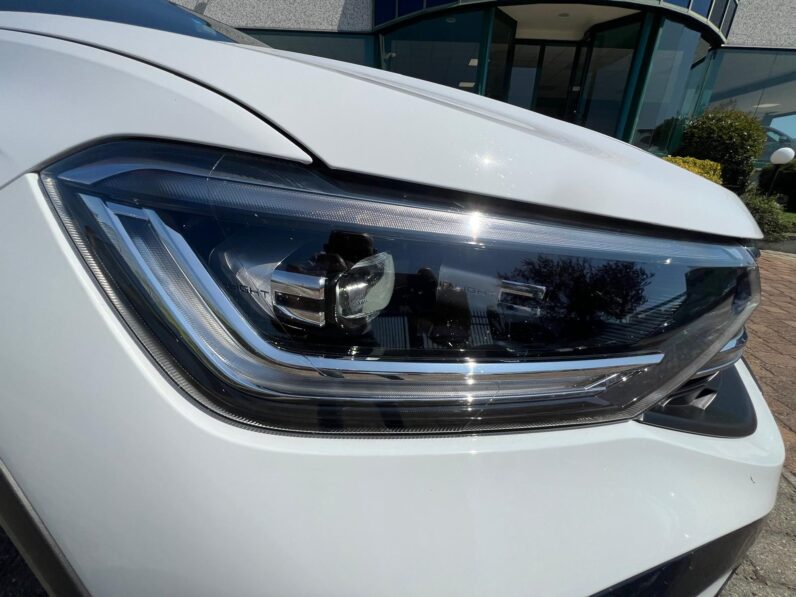 
								Volkswagen Taigo R-LINE full									