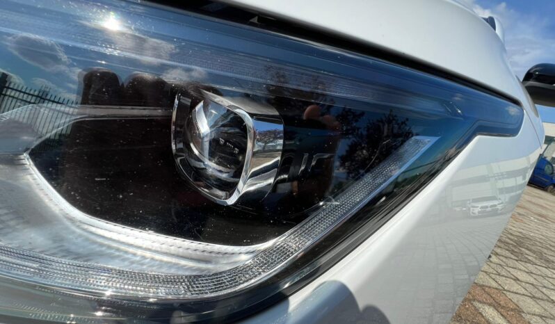 
								Volkswagen Golf GTD R-LINE full									