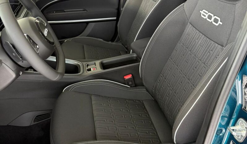 
								FIAT 600 HYBRID ICOM full									