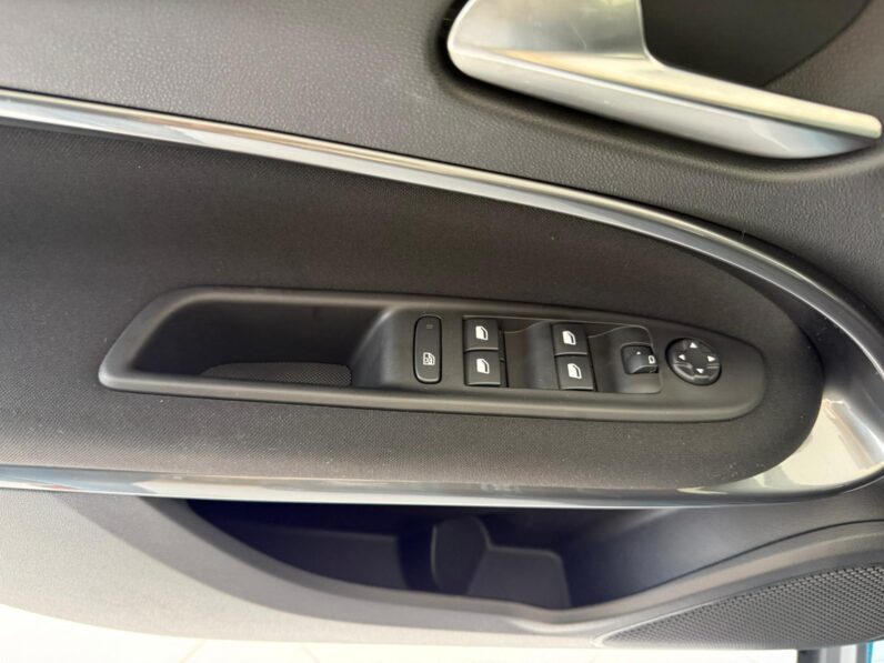 
								FIAT 600 HYBRID ICOM full									