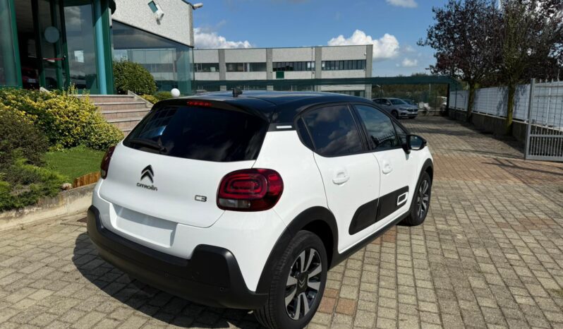 
								C3 1.2 puretech Shine full									