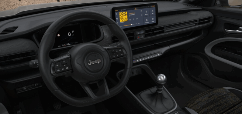 
								JEEP AVENGER LONGITUDE full									