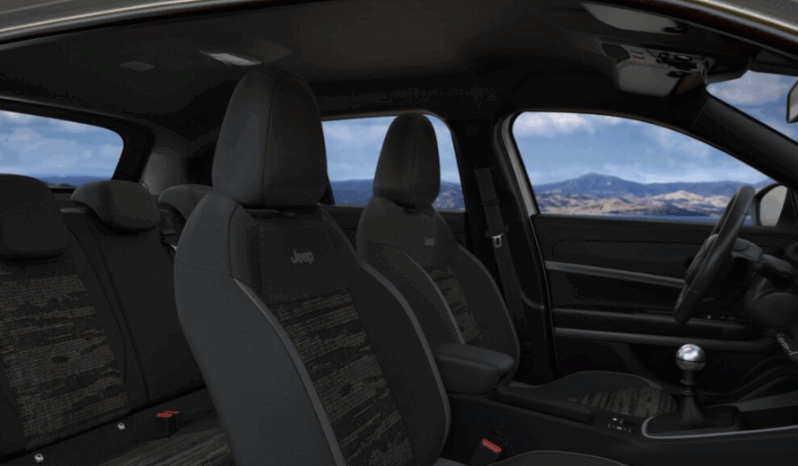 
								JEEP AVENGER LONGITUDE full									