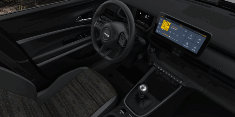 
								JEEP AVENGER LONGITUDE full									