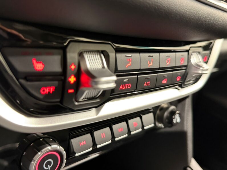 
								FOTON TUNLAND G7 AUTO full									