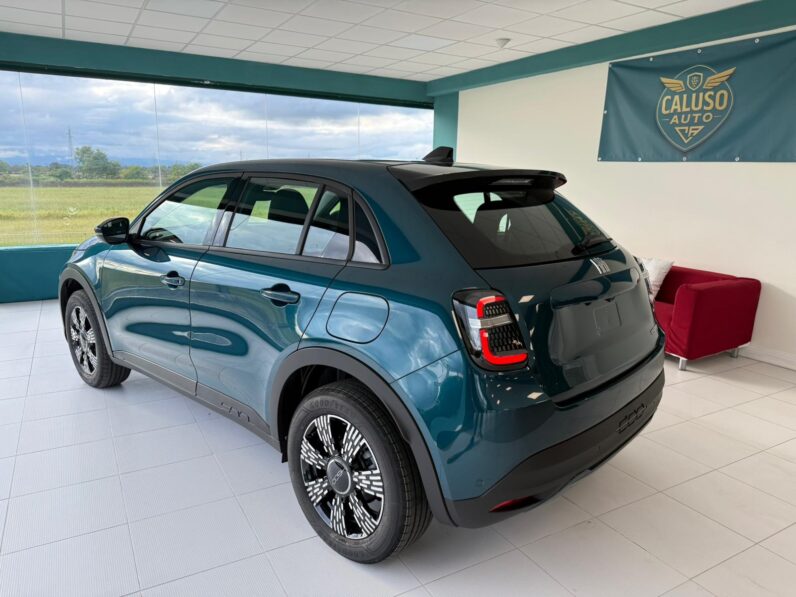 
								FIAT 600 HYBRID ICOM full									