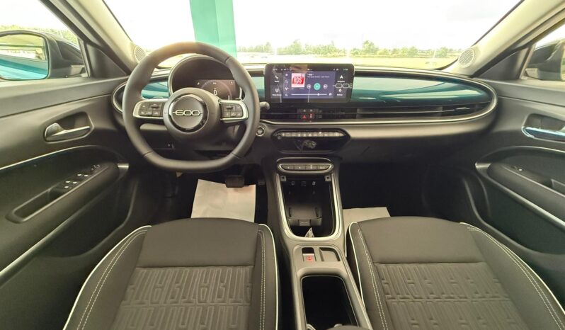 
								FIAT 600 HYBRID ICOM full									