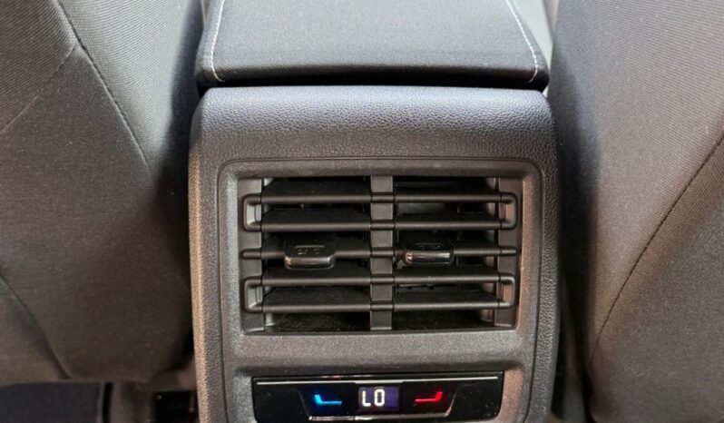 
								Volkswagen Golf Golf VIII full									