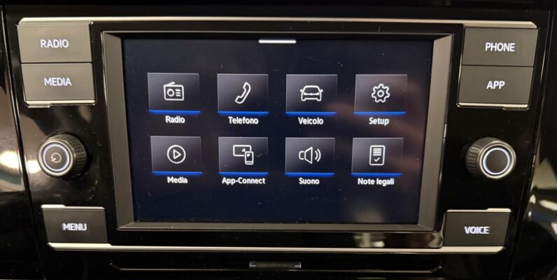 
								VOLKSWAGEN POLO STYLE full									