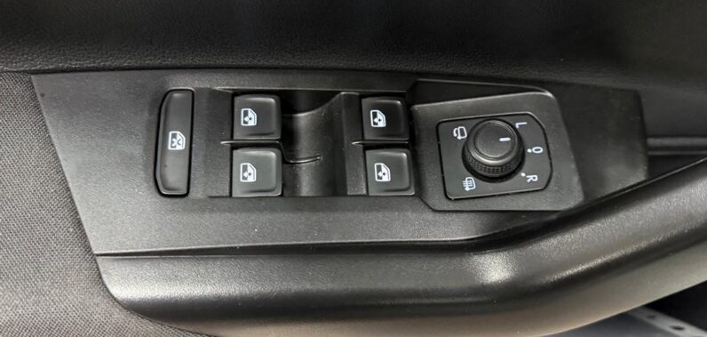 
								VOLKSWAGEN POLO STYLE full									