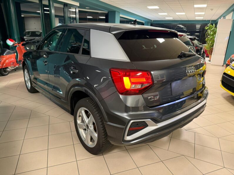 
								AUDI Q2 30 TFSI S LINE full									