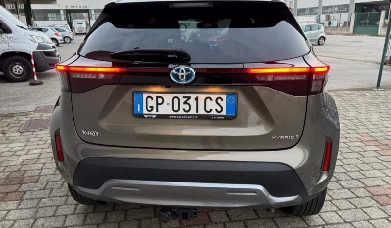 
								TOYOTA YARIS CROSS full									