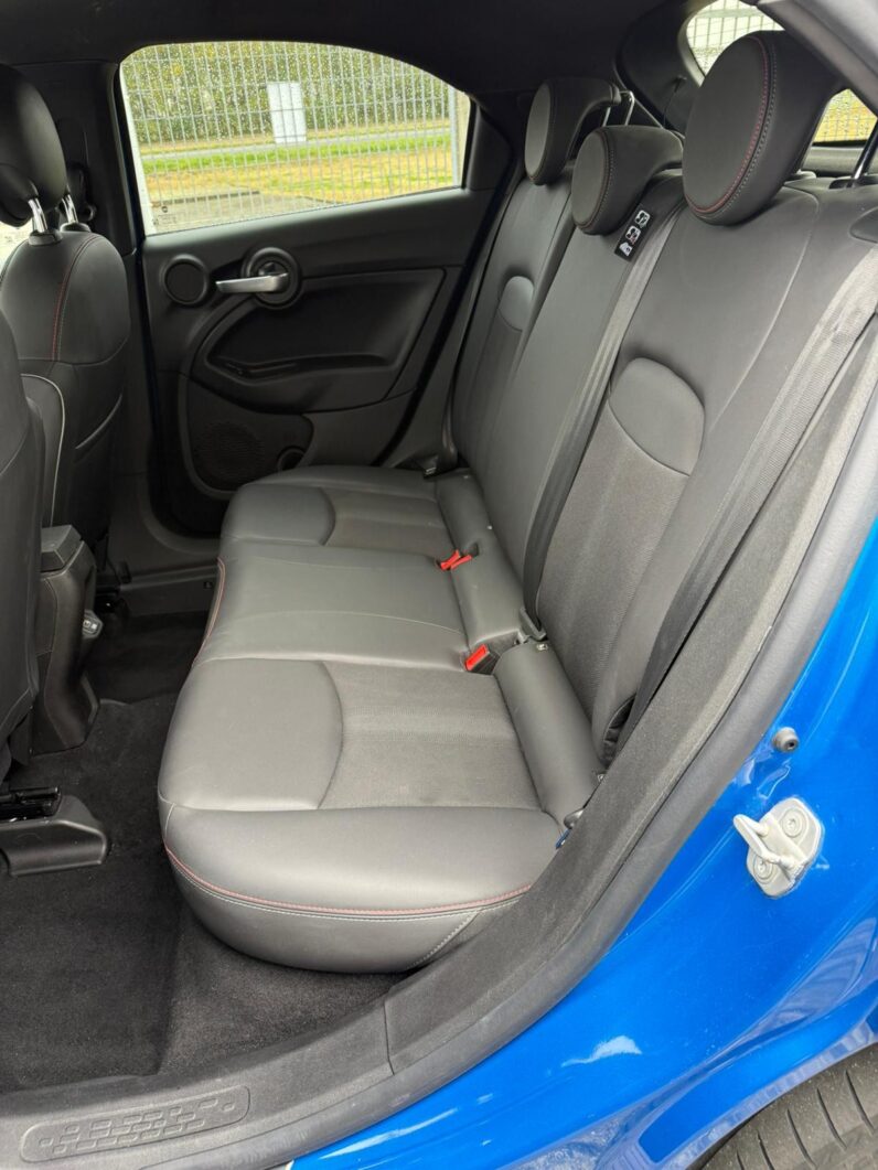 
								FIAT 500X SPORT full									