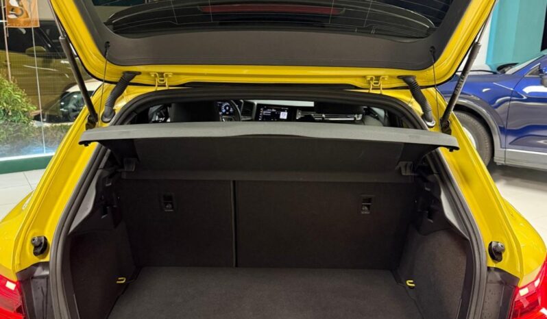 
								A1 SPORTBACK 30 1.0 TFSI S LINE full									