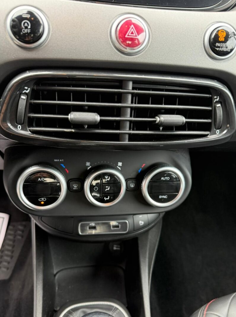 
								FIAT 500X SPORT full									