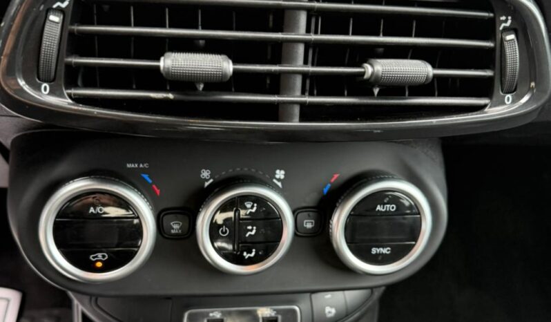 
								FIAT 500X SPORT full									