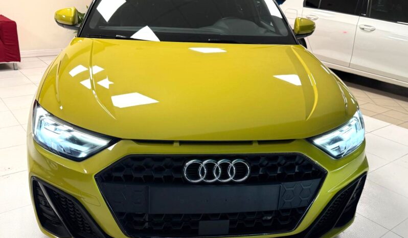 
								A1 SPORTBACK 30 1.0 TFSI S LINE full									