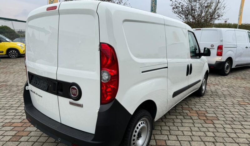 
								FIAT DOBLO MAX full									