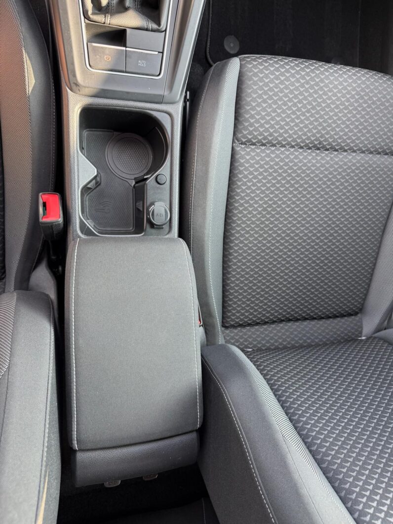 
								Volkswagen Golf Golf VIII full									