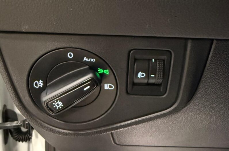 
								VOLKSWAGEN POLO STYLE full									