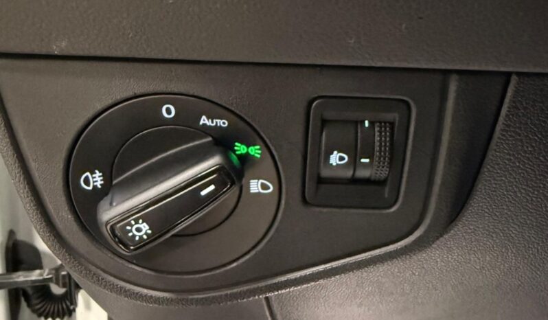 
								VOLKSWAGEN POLO STYLE full									