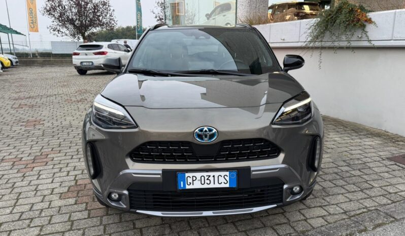 
								TOYOTA YARIS CROSS full									