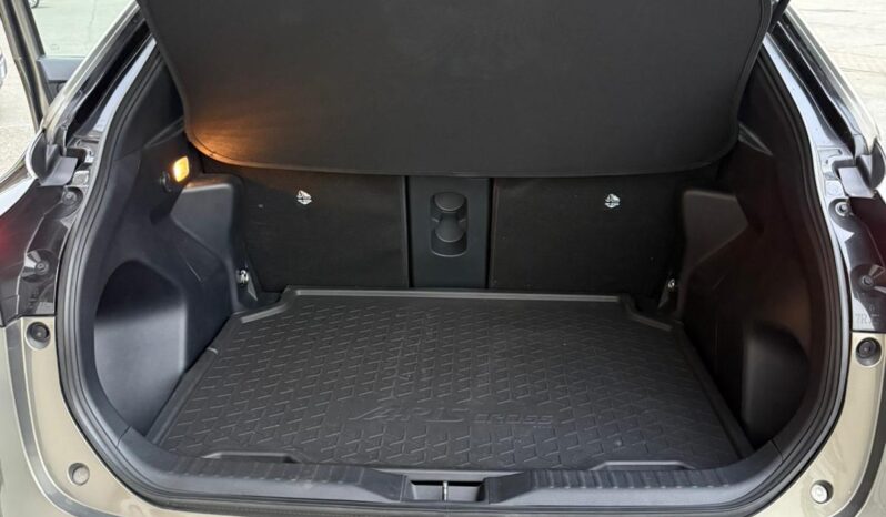 
								TOYOTA YARIS CROSS full									