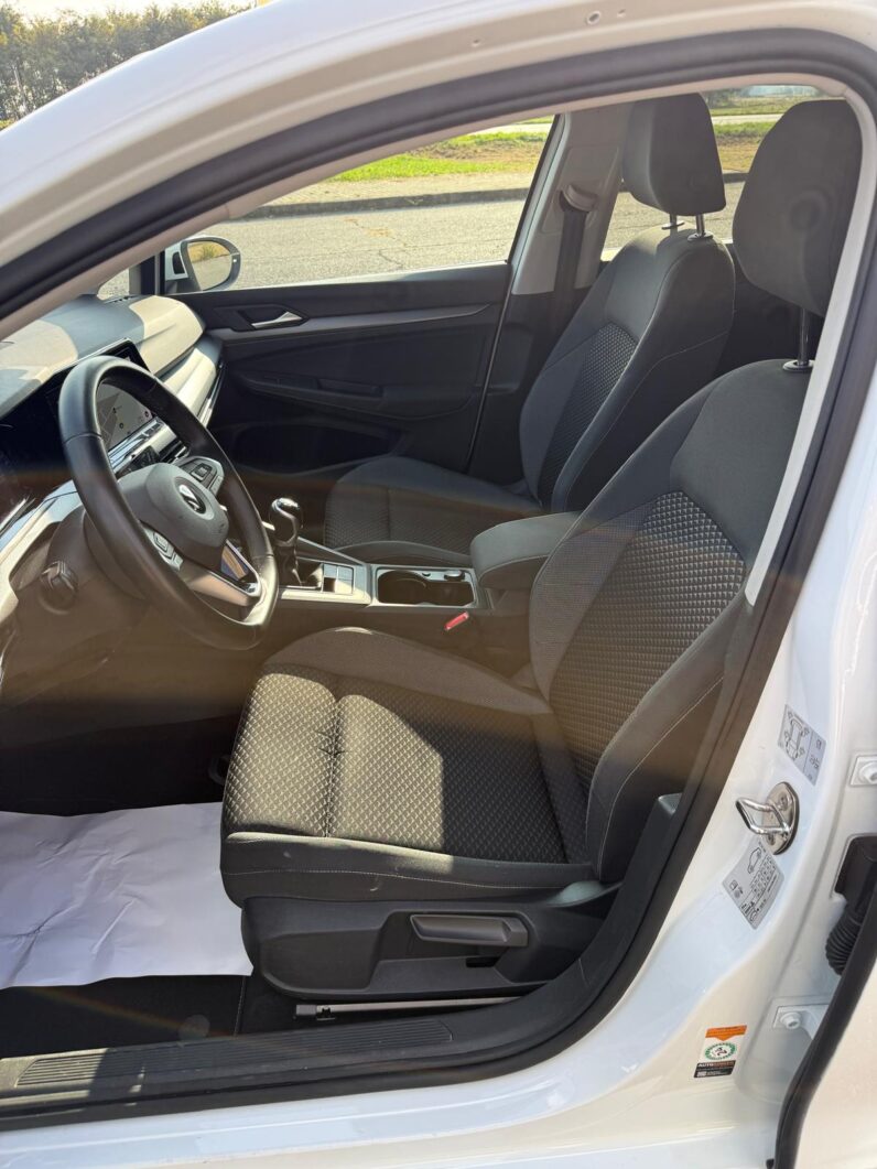 
								Volkswagen Golf Golf VIII full									