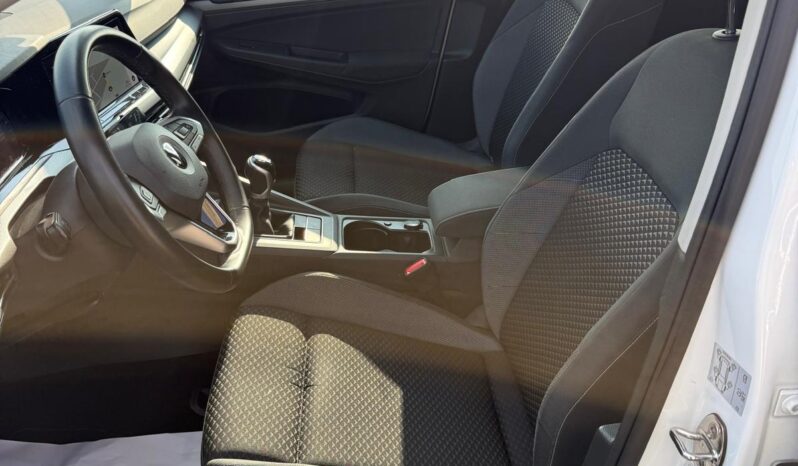 
								Volkswagen Golf Golf VIII full									