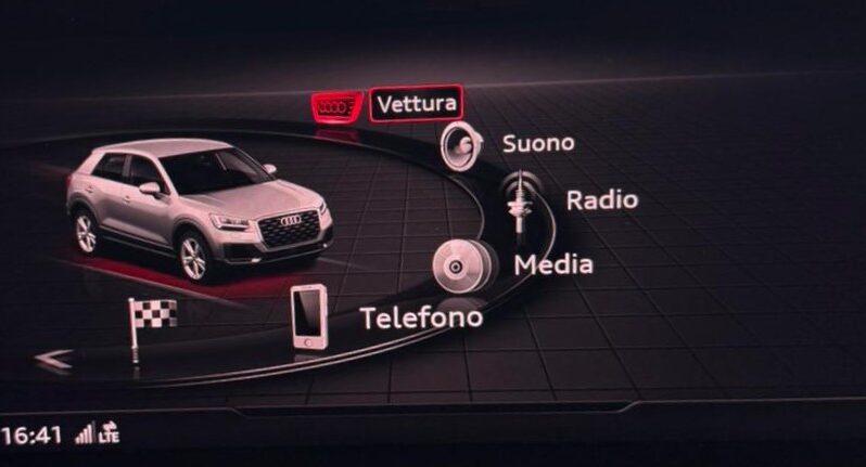 
								AUDI Q2 30 TFSI S LINE full									