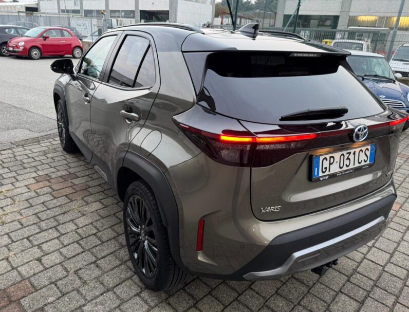 
								TOYOTA YARIS CROSS full									