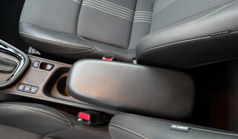 
								TOYOTA YARIS CROSS full									