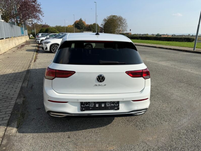 
								Volkswagen Golf Golf VIII full									