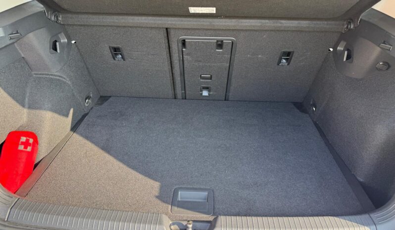 
								Volkswagen Golf Golf VIII full									