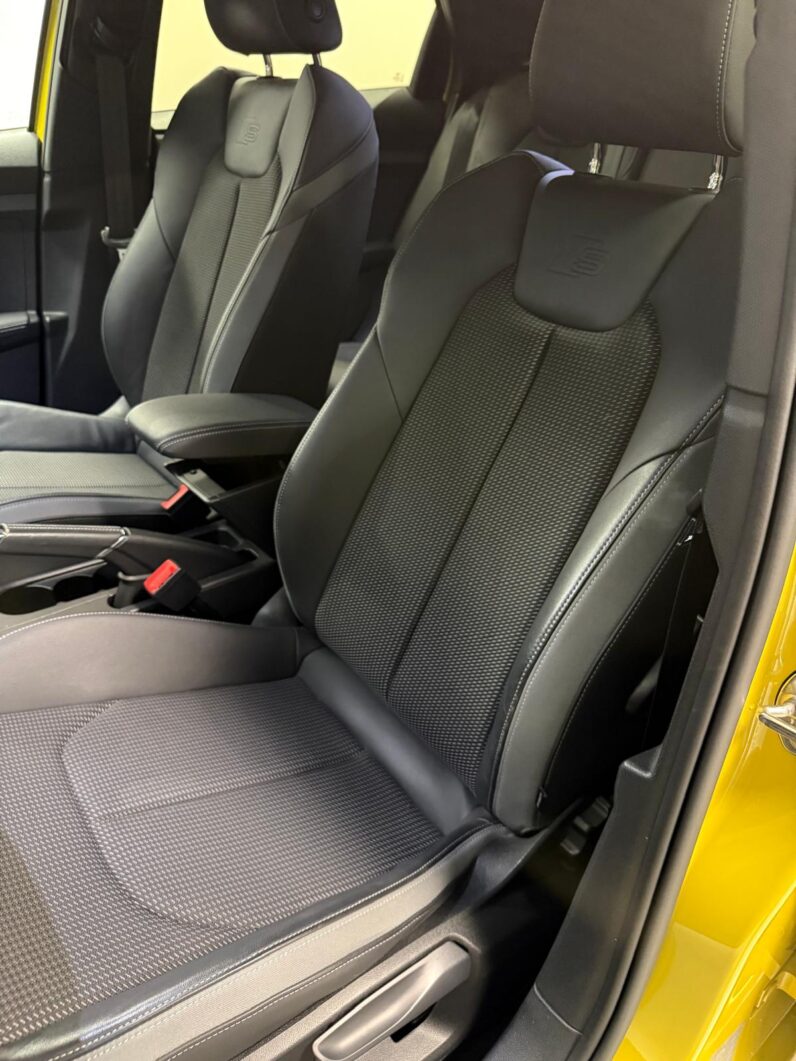 
								A1 SPORTBACK 30 1.0 TFSI S LINE full									