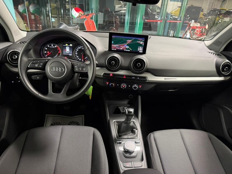 
								AUDI Q2 30 TFSI S LINE full									