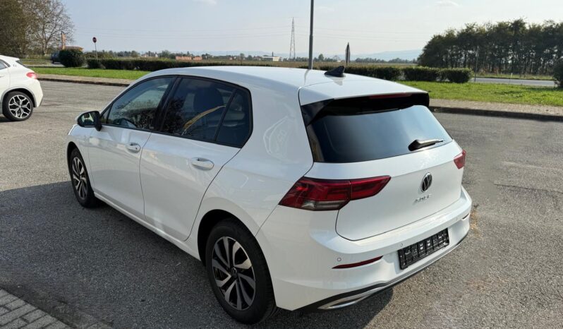 
								Volkswagen Golf Golf VIII full									