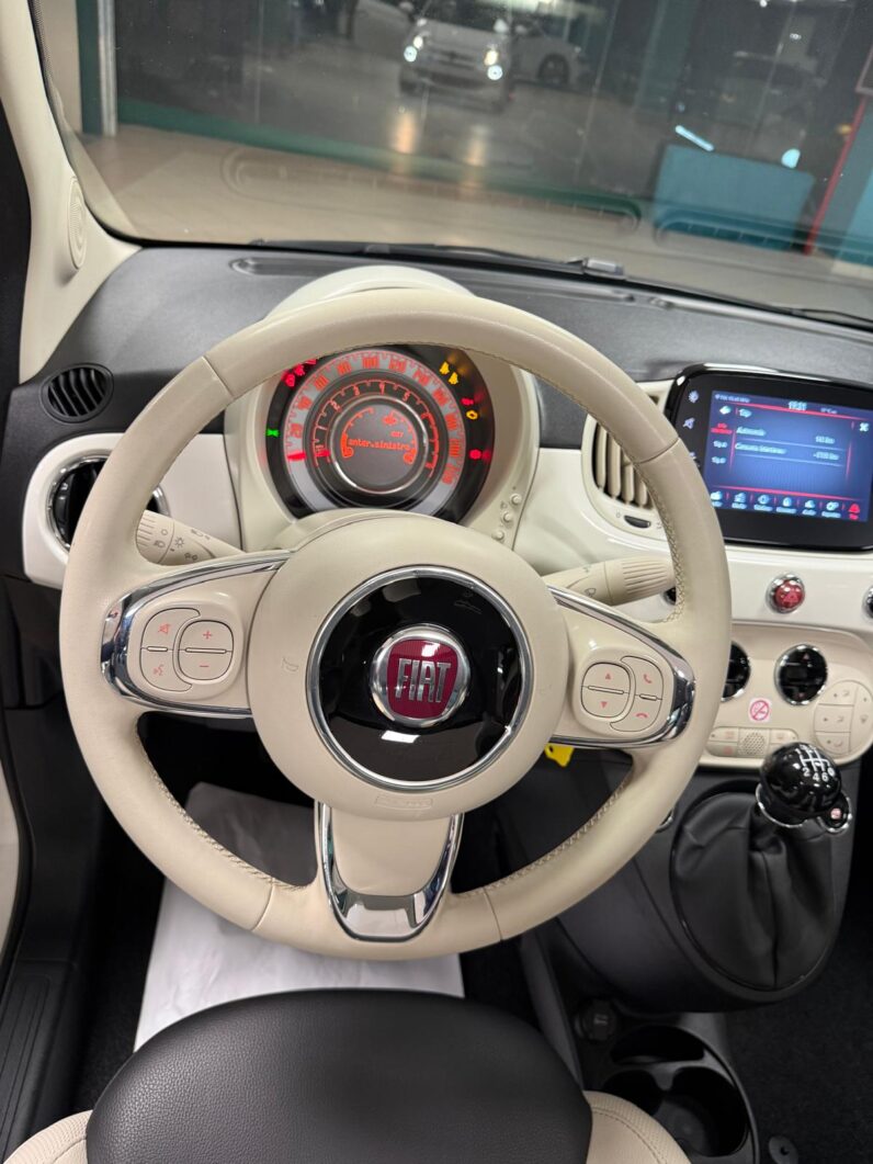 
								FIAT 500 C full									
