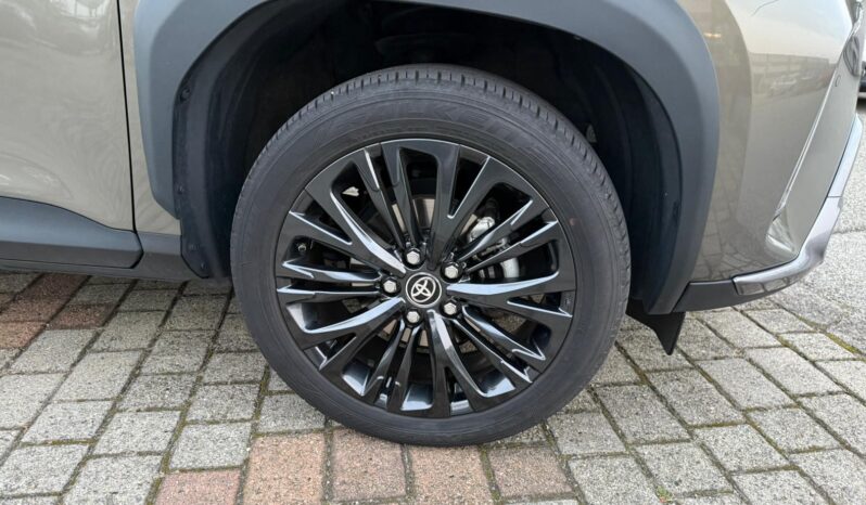 
								TOYOTA YARIS CROSS full									