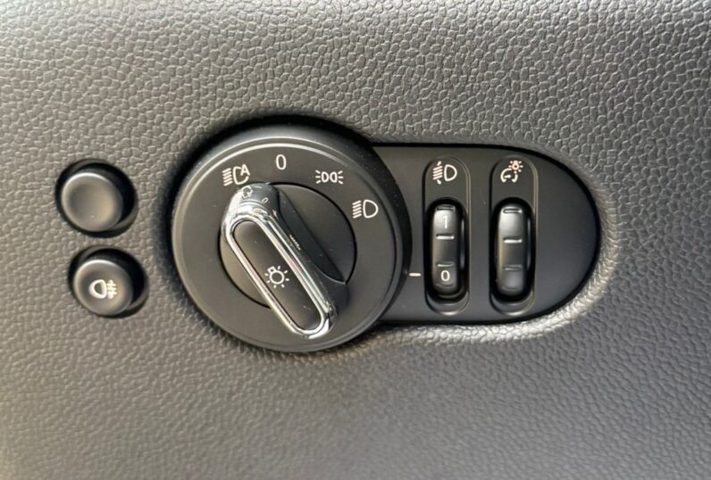 
								MINI COOPER JCW full									