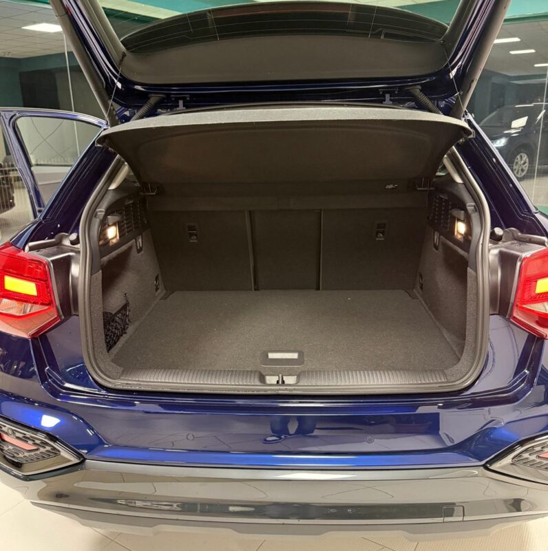 
								AUDI Q2 30 TDI S-LINE IDENTITY BLACK full									